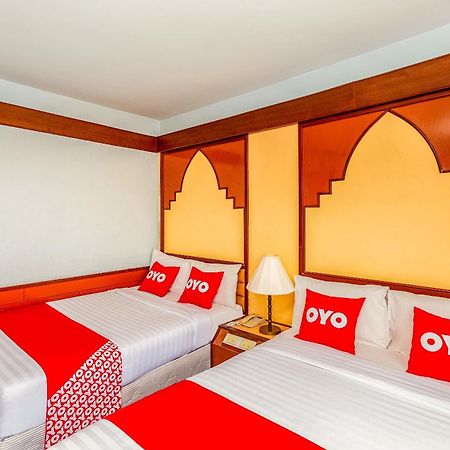 Oyo 441 Grand Thara Hotel Surat Thani Exterior photo