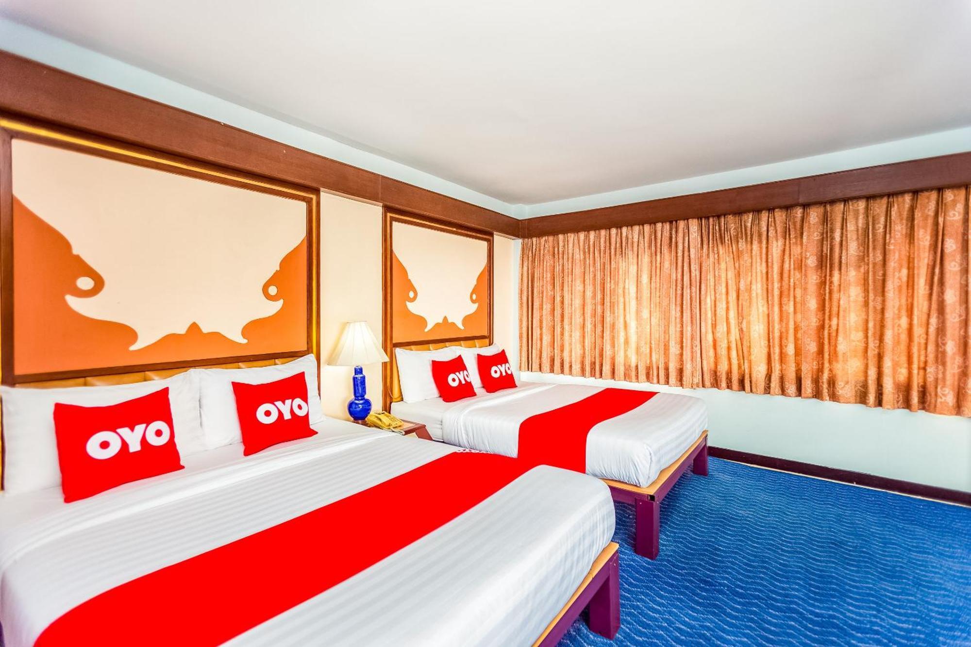 Oyo 441 Grand Thara Hotel Surat Thani Exterior photo
