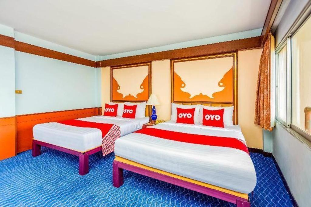 Oyo 441 Grand Thara Hotel Surat Thani Exterior photo